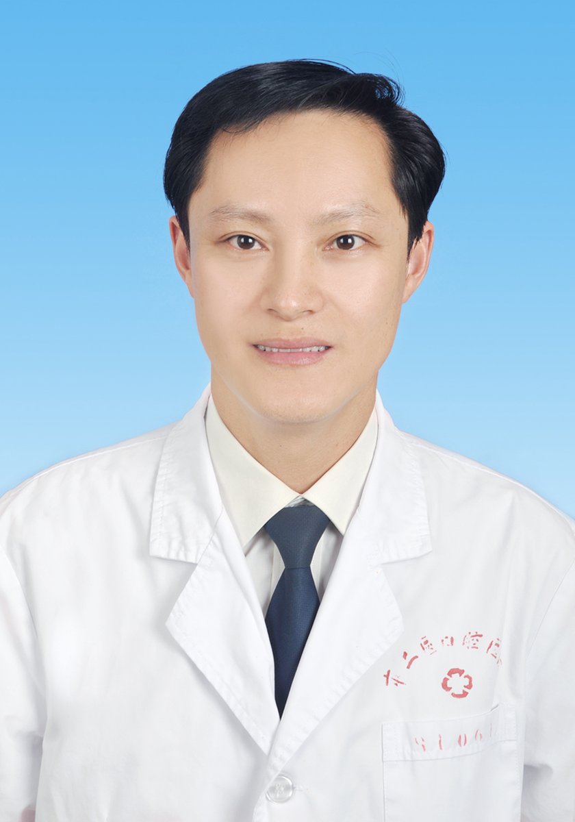 深耕医疗沃土 守护口腔健康——小记荆门市口腔医学刘明海名医工作室领衔人刘明海及其团队
