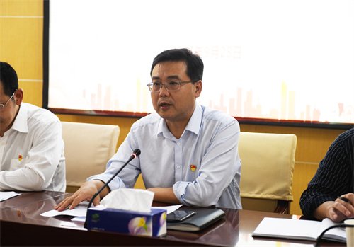 医院党委书记张勇讲话.JPG