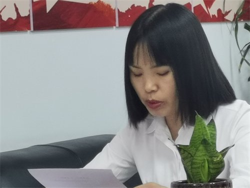 2022年中秋节方总来精河工作队调研时佘小艳医生代表医疗队发言.JPG 2022年中秋节方总来精河工作队调研时佘小艳医生代表医疗队发言.JPG
