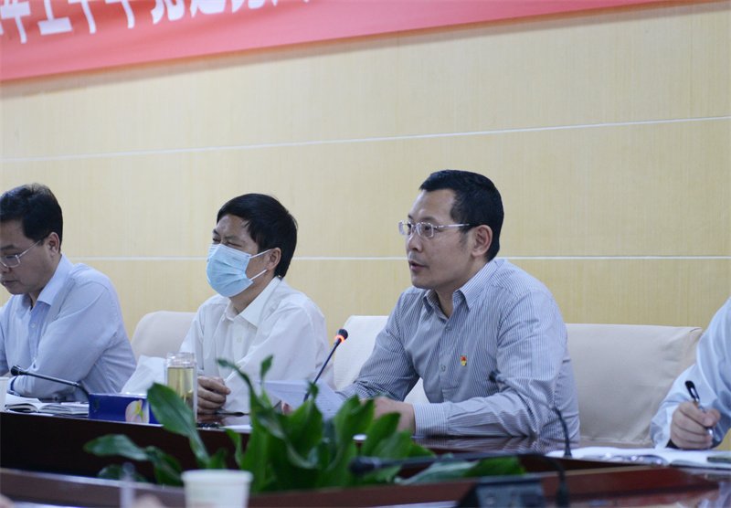 2院长李军华.JPG 2院长李军华.JPG