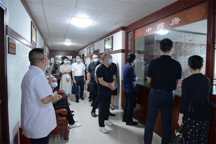 现场观摩子陵中心卫生院国医堂.JPG 现场观摩子陵中心卫生院国医堂.JPG