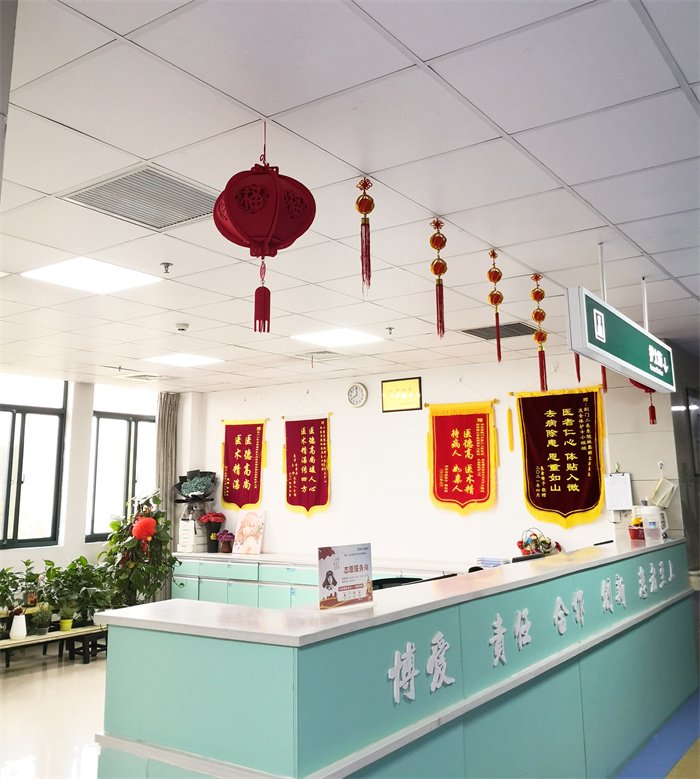 东院睡眠医学科护士站.jpg 东院睡眠医学科护士站.jpg