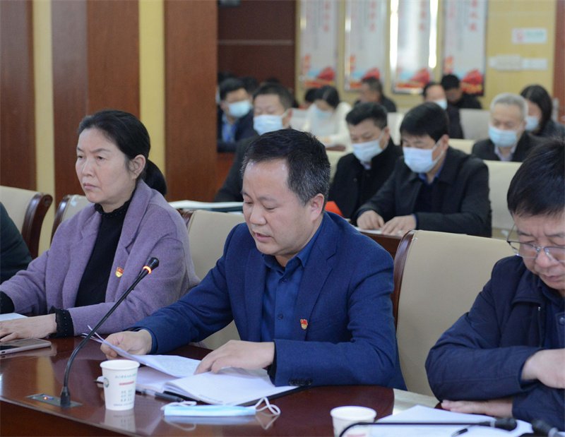 口腔医院党总支书记潘松林述职.JPG 口腔医院党总支书记潘松林述职.JPG