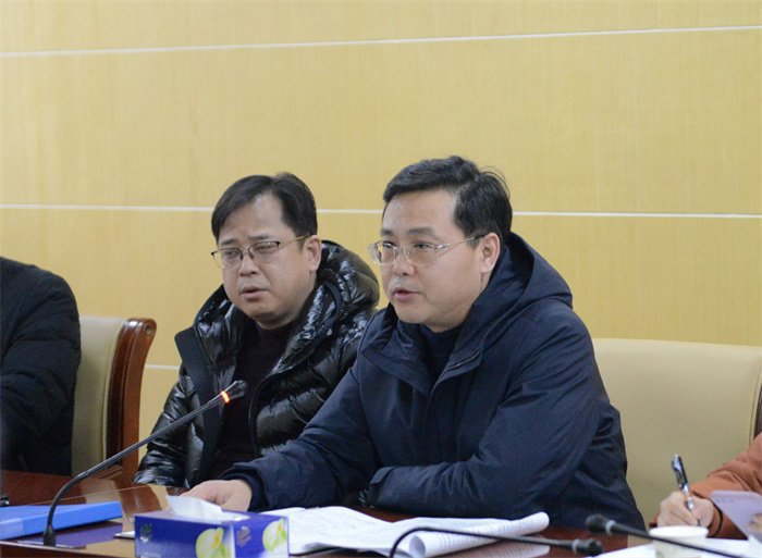 3党委书记张勇作强调.JPG 3党委书记张勇作强调.JPG