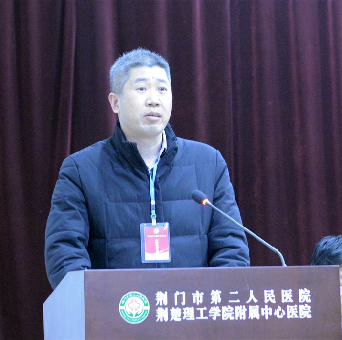 15纪委书记张勇同志宣读“两会”决议.JPG 15纪委书记张勇同志宣读“两会”决议.JPG
