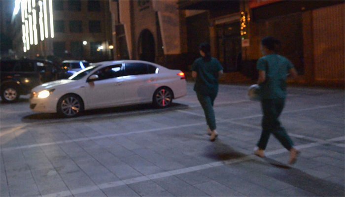 4疾步出发.jpg