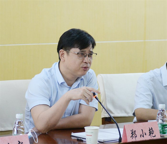 医联体理事长、市二医院长、党委副书记郑小艳讲话.JPG 医联体理事长、市二医院长、党委副书记郑小艳讲话.JPG