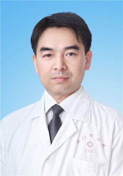 杨明炜1287副主任医师、主任.jpg 杨明炜1287副主任医师、主任.jpg