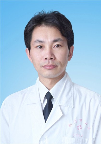 党员 李琳 科主任 主任医师 1368.jpg 党员 李琳 科主任 主任医师 1368.jpg