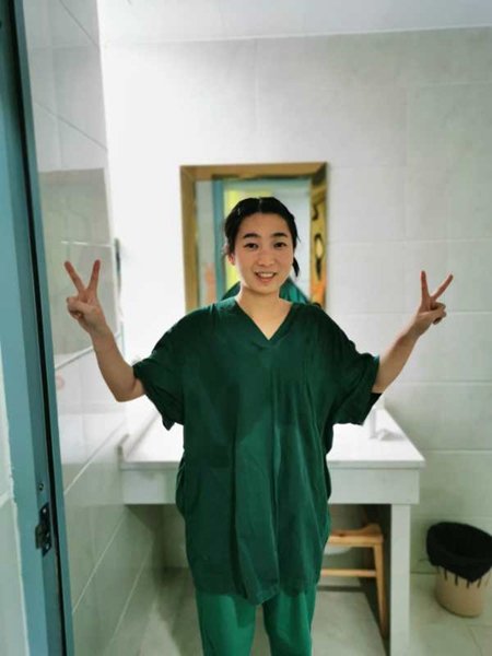 程思宇_副本.jpg 程思宇_副本.jpg