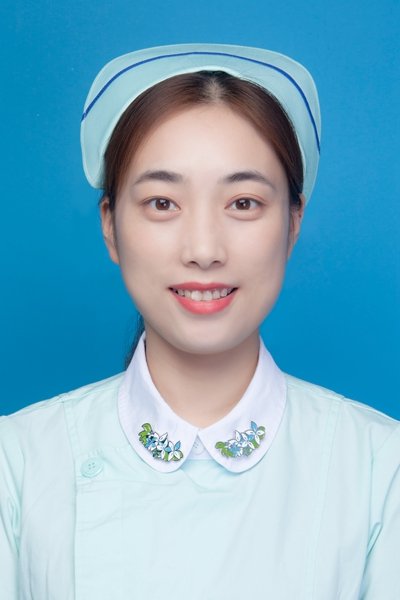 龚静_副本.jpg 龚静_副本.jpg