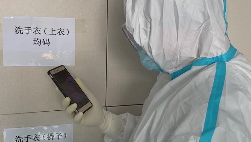 陈颖进病房前与儿子视频_副本.jpg 陈颖进病房前与儿子视频_副本.jpg