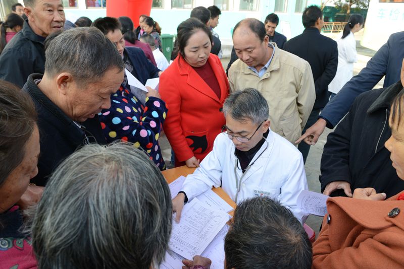 心血管内科专家李琳.JPG 心血管内科专家李琳.JPG
