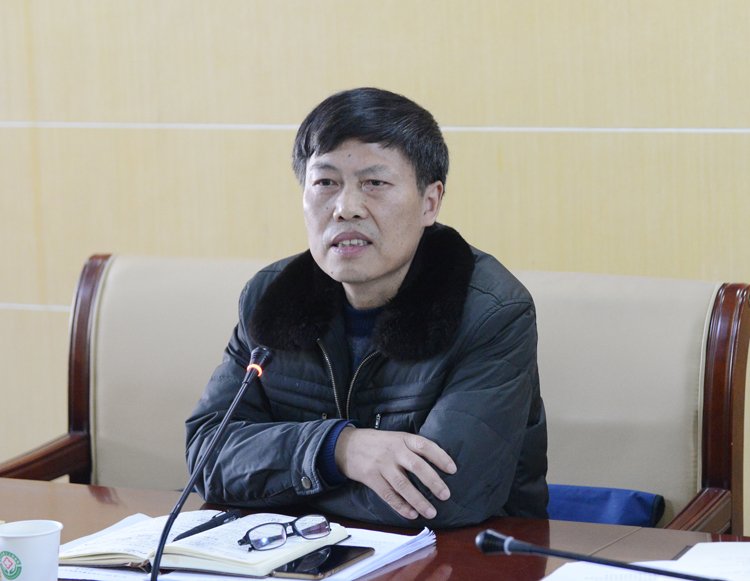 市纪委派驻市卫计委纪检组组长张清泉发表讲话.jpg 市纪委派驻市卫计委纪检组组长张清泉发表讲话.jpg