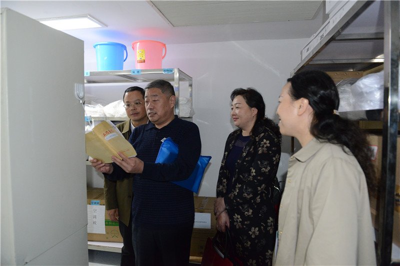 省卫生应急检查配图.jpg 省卫生应急检查配图.jpg