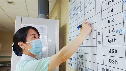 家庭伤害，让16岁的她如此选择
