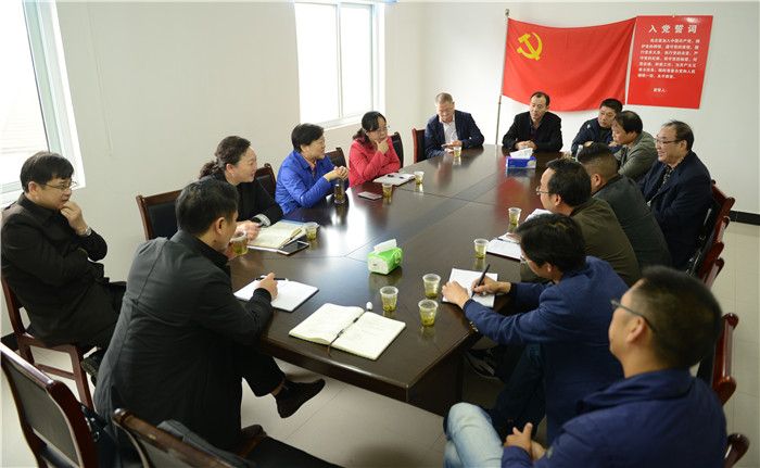 市卫计委主任李志珍等与医联体成员单位负责人座谈.jpg 市卫计委主任李志珍等与医联体成员单位负责人座谈.jpg