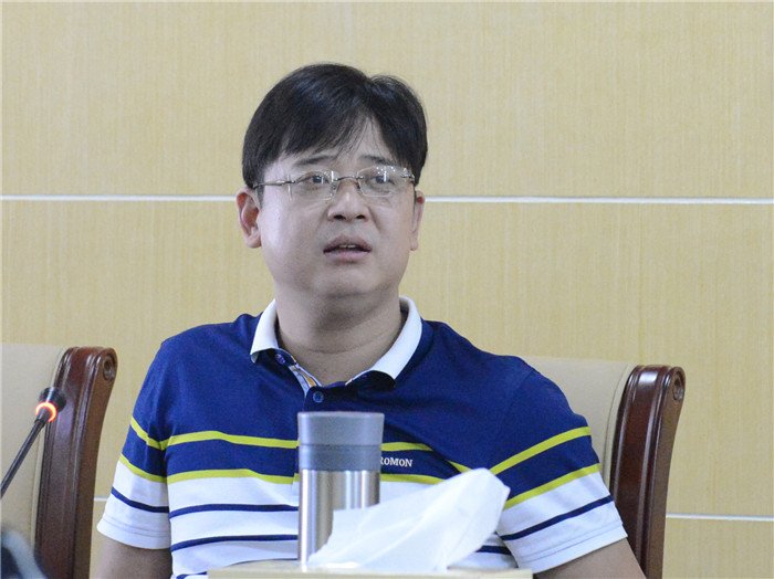 院长郑小艳讲话.jpg 院长郑小艳讲话.jpg