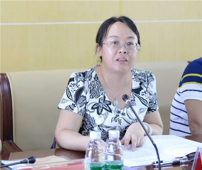 东宝区副区长刘玲宁同志讲话.jpg 东宝区副区长刘玲宁同志讲话.jpg