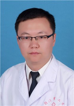 李威