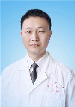 ​张华