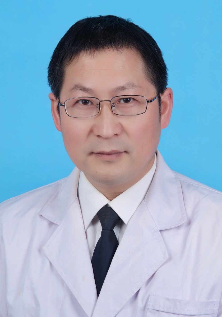 彭佑共