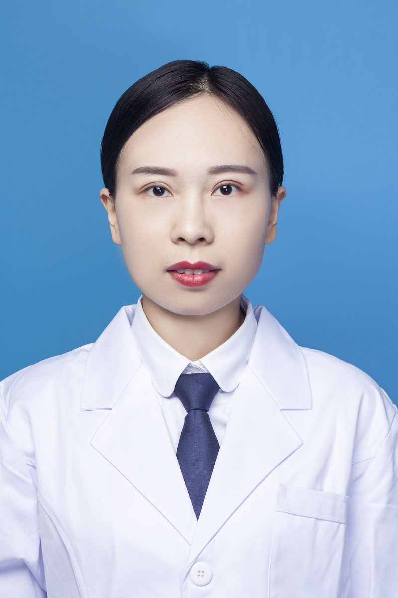 何丽丽