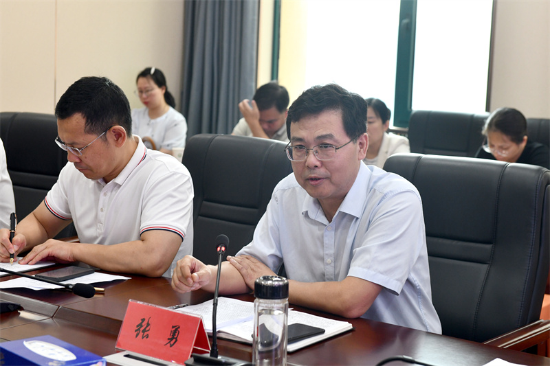党委书记张勇讲话.JPG